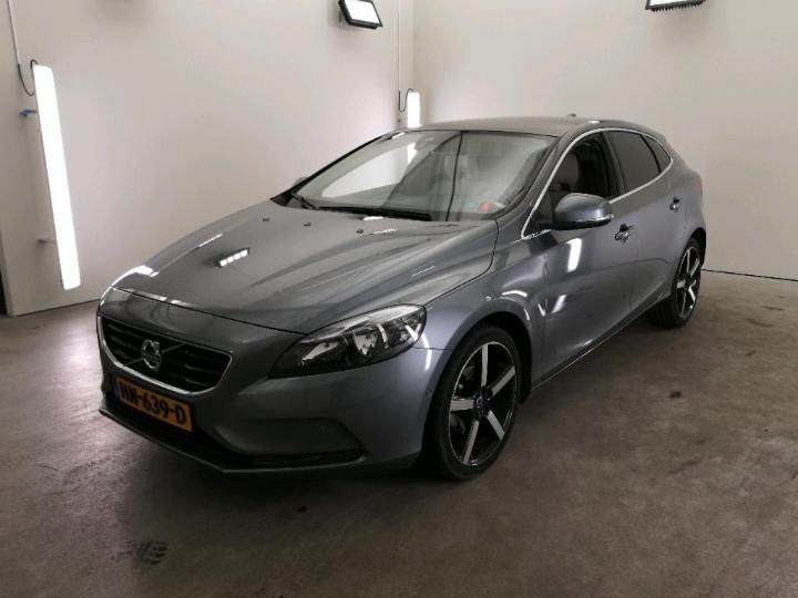 VOLVO V40 2015 yv1mv7431g2313212