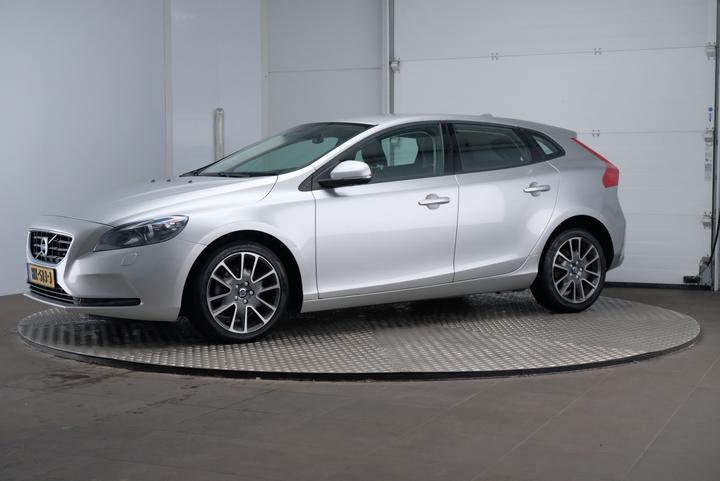 VOLVO V40 2015 yv1mv7431g2313441