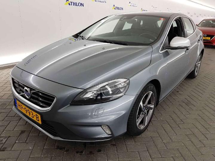 VOLVO V40 2015 yv1mv7431g2313526