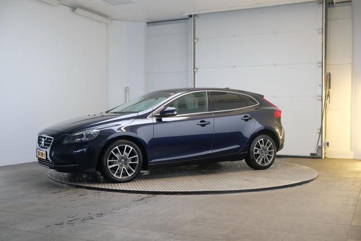 VOLVO V40 2015 yv1mv7431g2313592