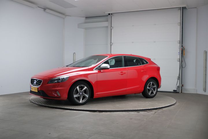 VOLVO V40 2015 yv1mv7431g2313593