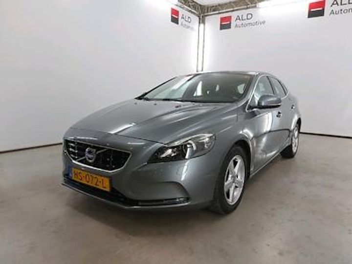 VOLVO V40 2015 yv1mv7431g2313675