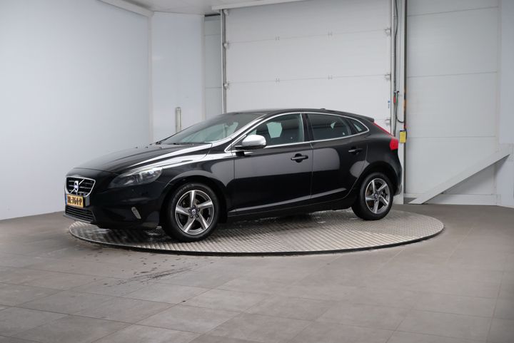 VOLVO V40 2015 yv1mv7431g2313822