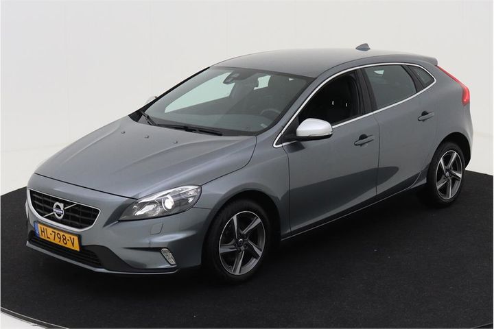 VOLVO V40 2015 yv1mv7431g2313933