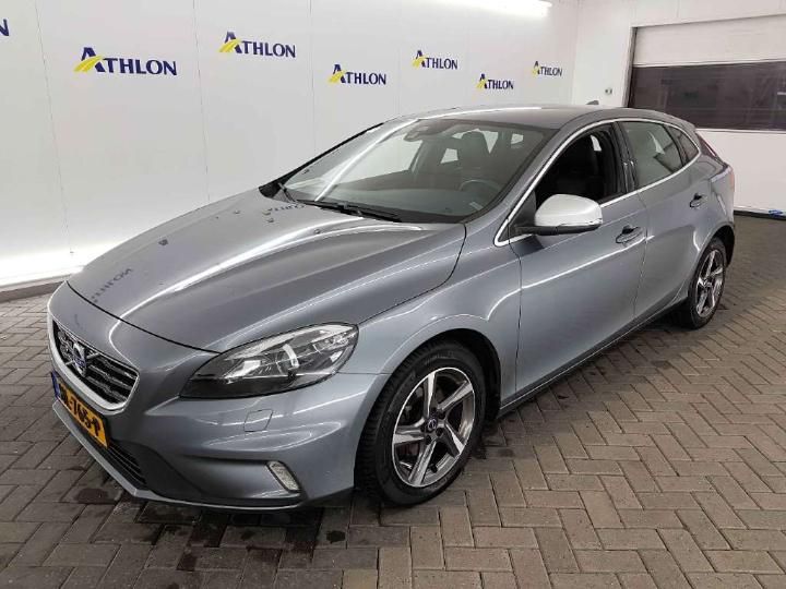 VOLVO V40 2015 yv1mv7431g2313947