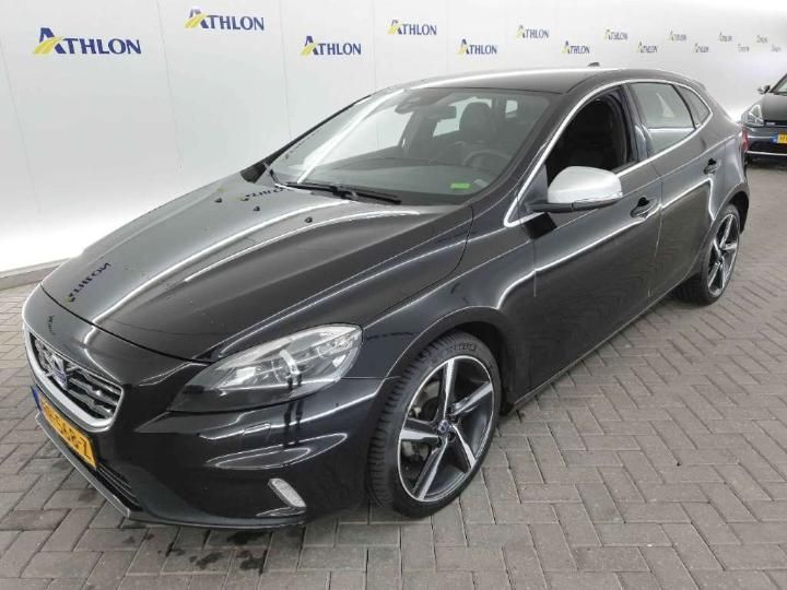 VOLVO V40 2015 yv1mv7431g2313974