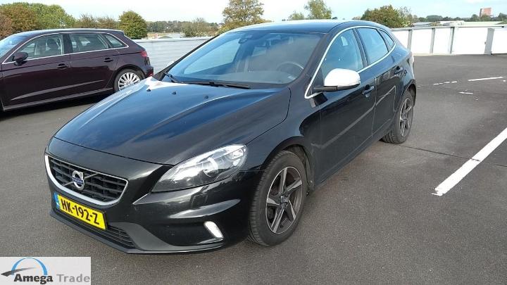 VOLVO V40 2015 yv1mv7431g2314068