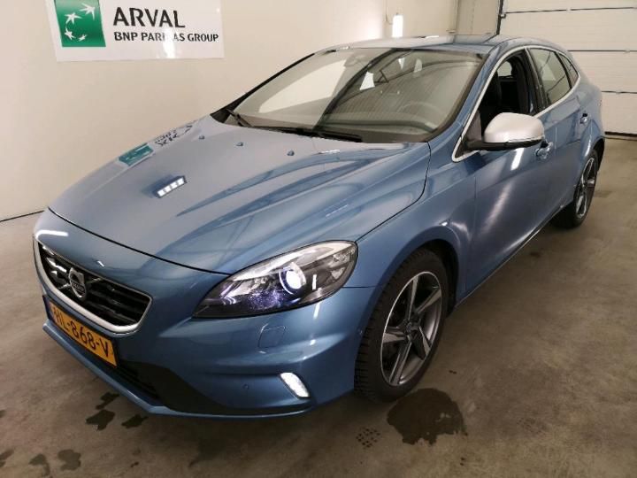 VOLVO V40 2015 yv1mv7431g2314109