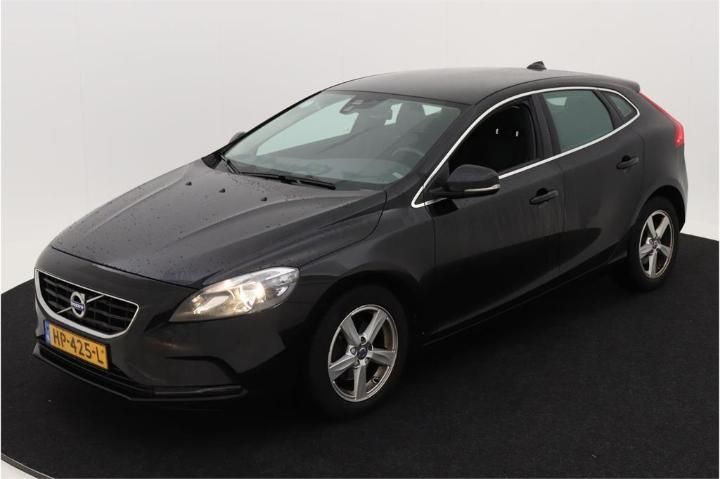 VOLVO V40 2015 yv1mv7431g2314324