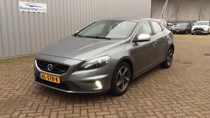 VOLVO V40 2015 yv1mv7431g2314464