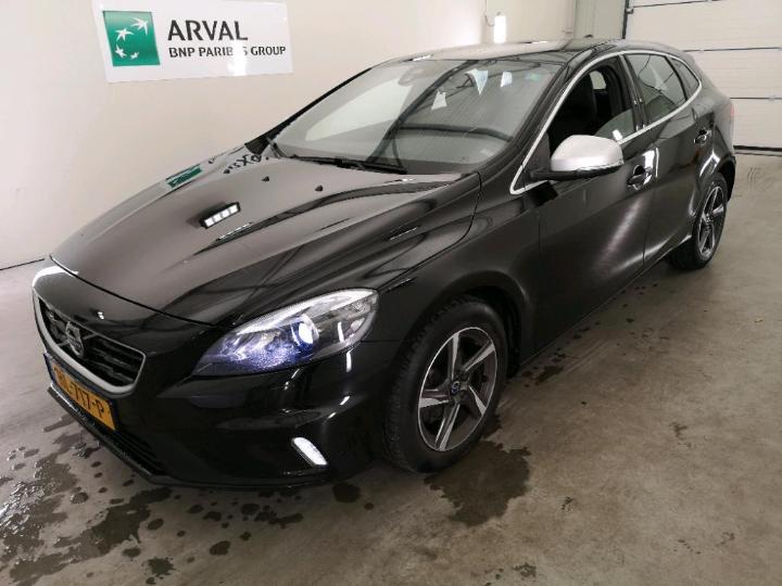 VOLVO V40 2015 yv1mv7431g2314576