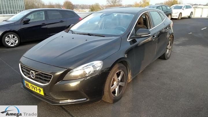 VOLVO V40 2015 yv1mv7431g2314628