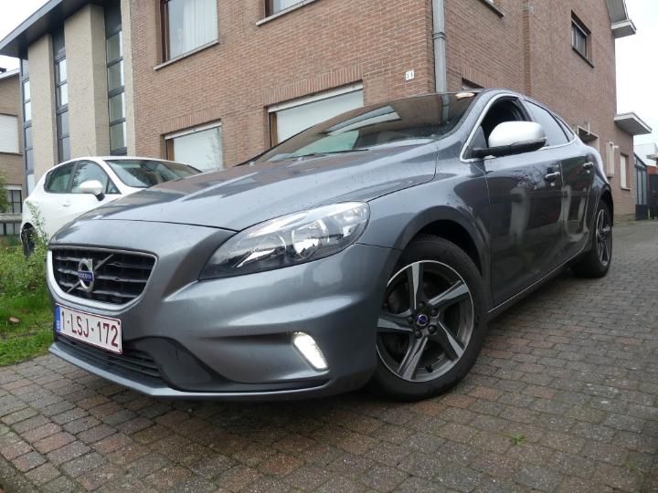 VOLVO V40 2015 yv1mv7431g2314689