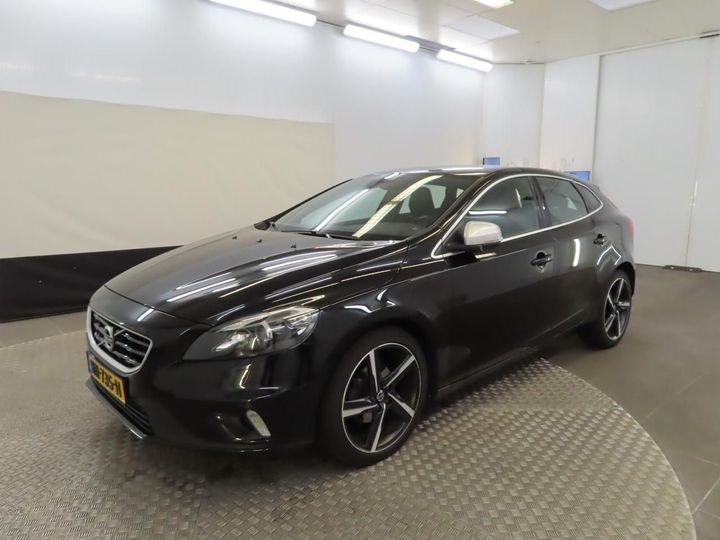 VOLVO V40 2015 yv1mv7431g2314765