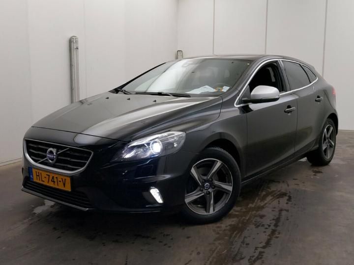 VOLVO V40 2015 yv1mv7431g2314929