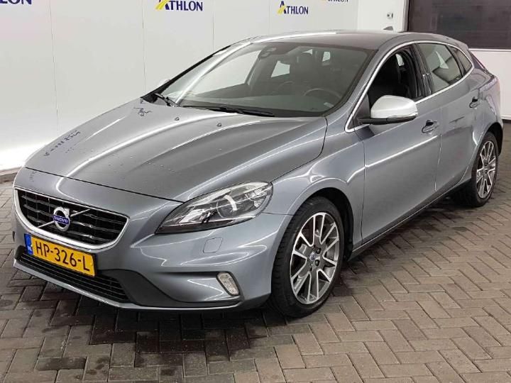 VOLVO V40 2015 yv1mv7431g2315119