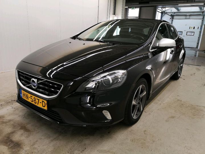 VOLVO V40 2015 yv1mv7431g2315144