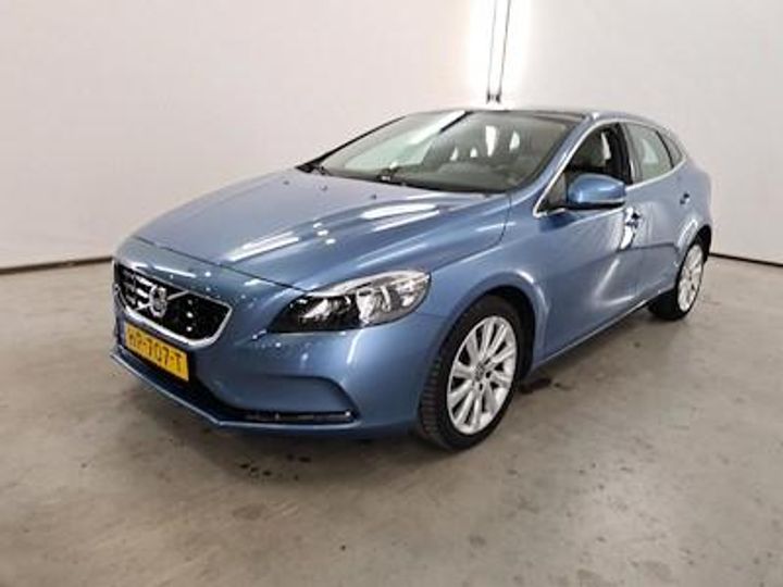 VOLVO V40 2015 yv1mv7431g2315166