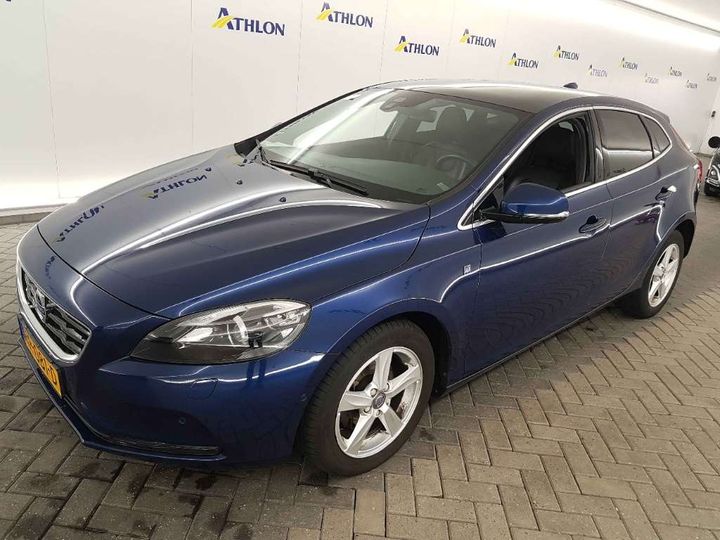 VOLVO V40 2015 yv1mv7431g2315245