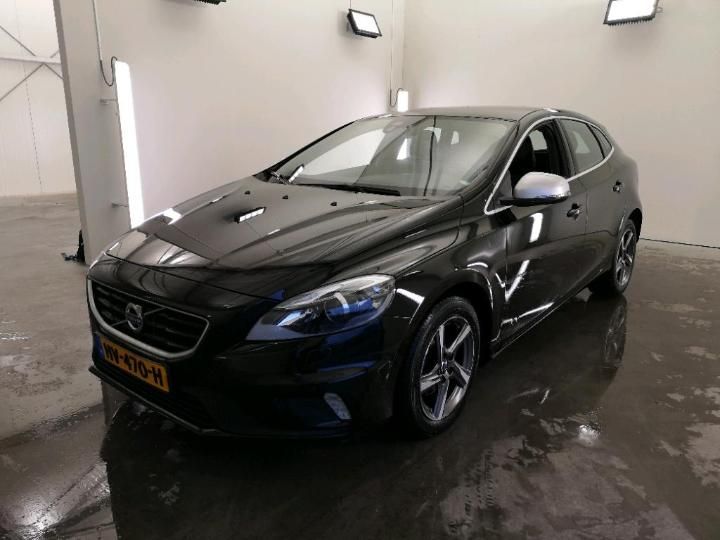 VOLVO V40 2015 yv1mv7431g2315379