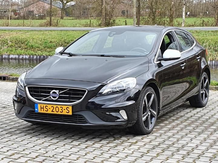 VOLVO V40 2015 yv1mv7431g2315390