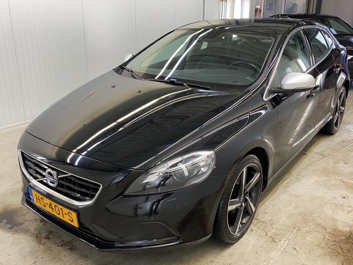 VOLVO V40 2015 yv1mv7431g2315663