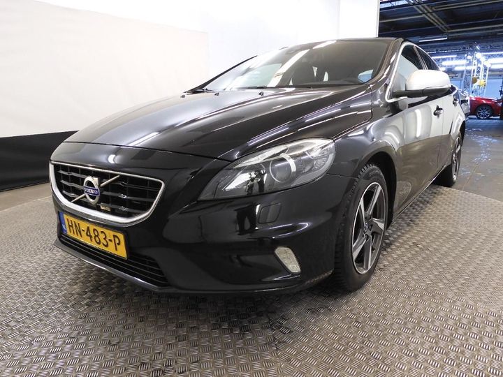 VOLVO V40 2015 yv1mv7431g2315834