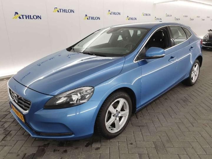 VOLVO V40 2015 yv1mv7431g2315864