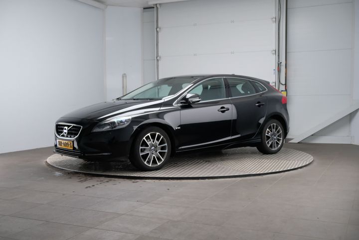 VOLVO V40 2015 yv1mv7431g2315892