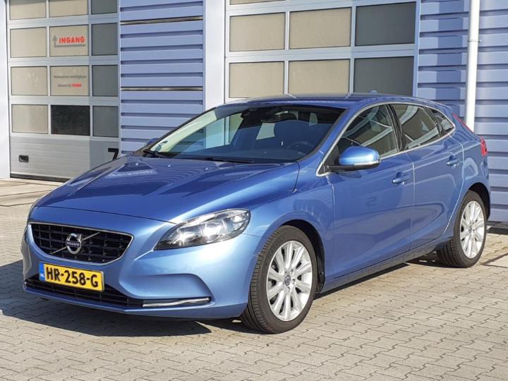 VOLVO V40 2015 yv1mv7431g2315932