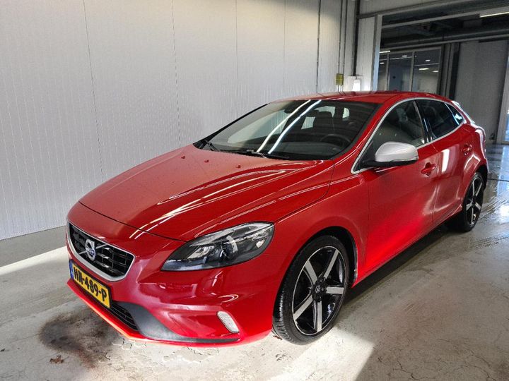 VOLVO V40 2015 yv1mv7431g2315957