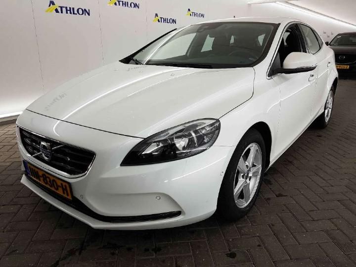 VOLVO V40 2015 yv1mv7431g2315992