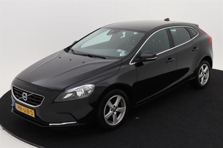 VOLVO V40 2015 yv1mv7431g2316026