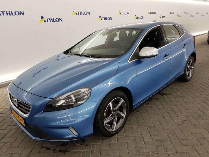 VOLVO V40 2015 yv1mv7431g2316104