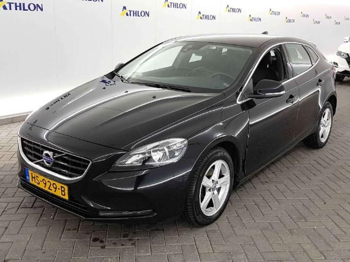 VOLVO V40 2015 yv1mv7431g2316114