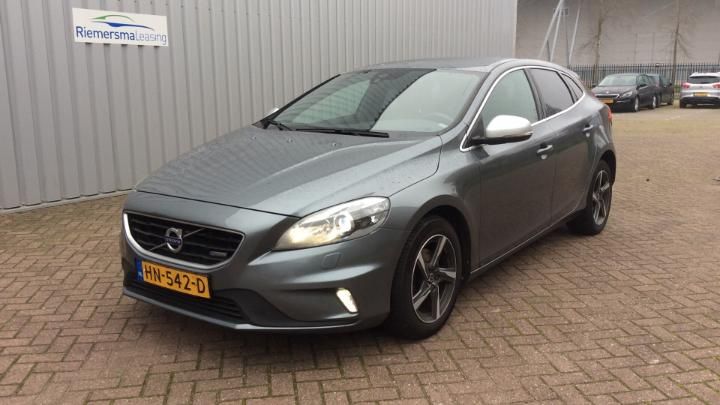 VOLVO V40 2015 yv1mv7431g2316181