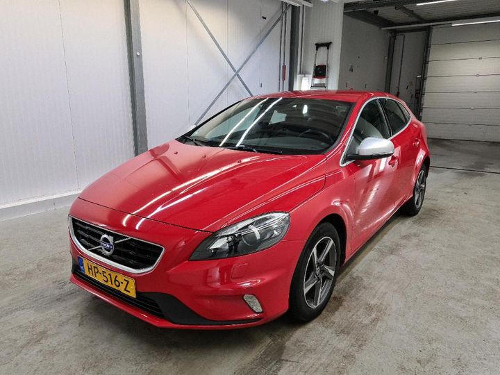 VOLVO V40 2015 yv1mv7431g2316263