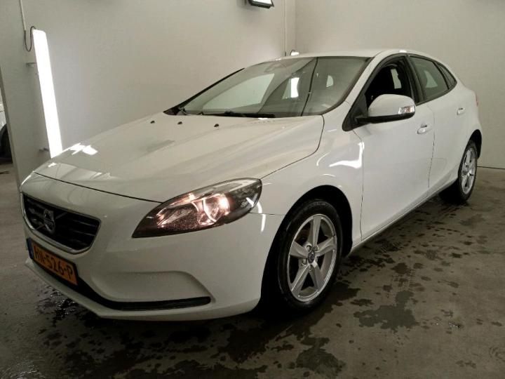 VOLVO V40 2015 yv1mv7431g2316296