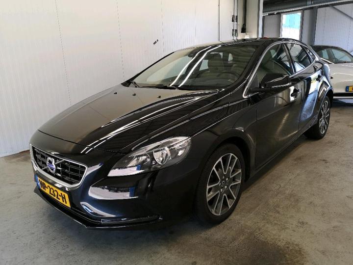 VOLVO V40 2015 yv1mv7431g2316305