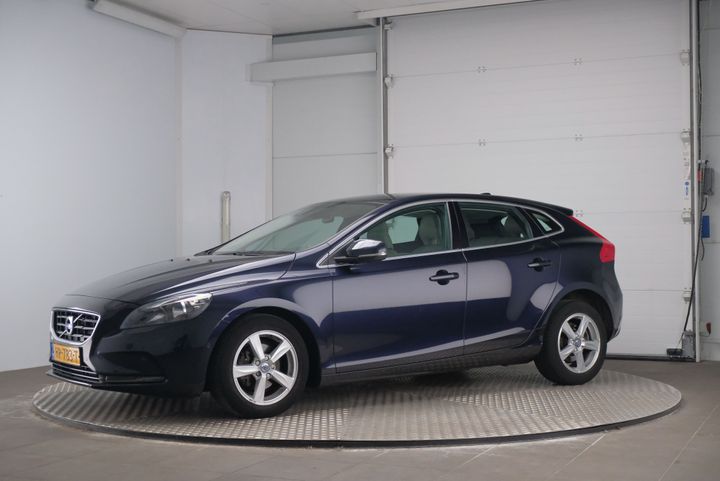 VOLVO V40 2015 yv1mv7431g2316372