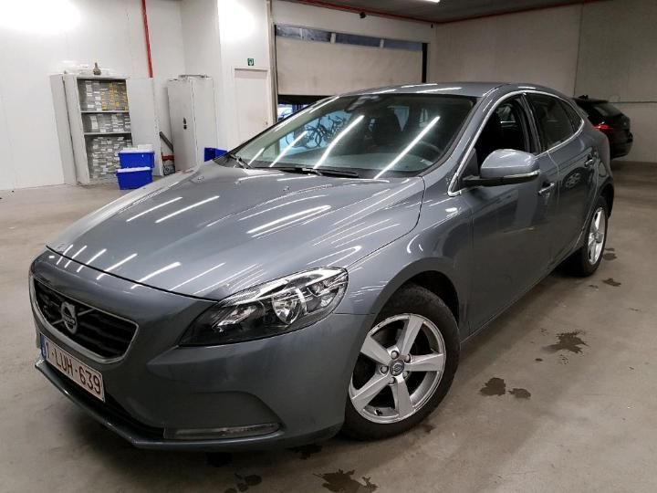 VOLVO V40 2015 yv1mv7431g2316537