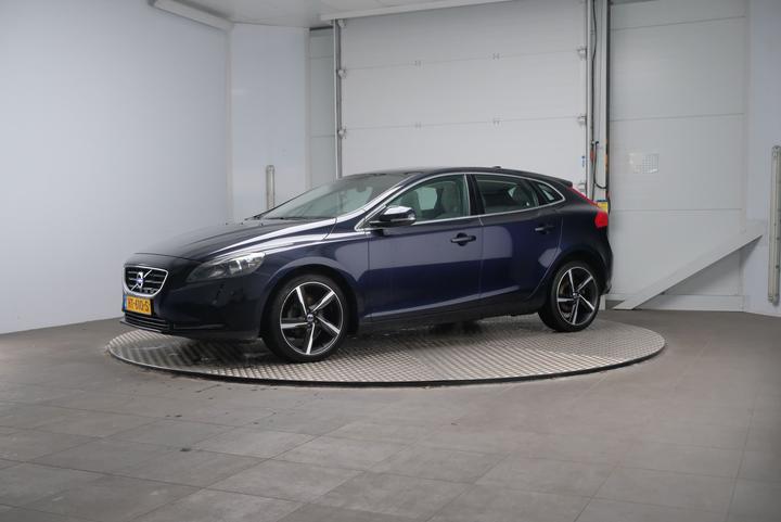 VOLVO V40 2015 yv1mv7431g2316919