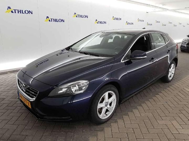 VOLVO V40 2015 yv1mv7431g2317026