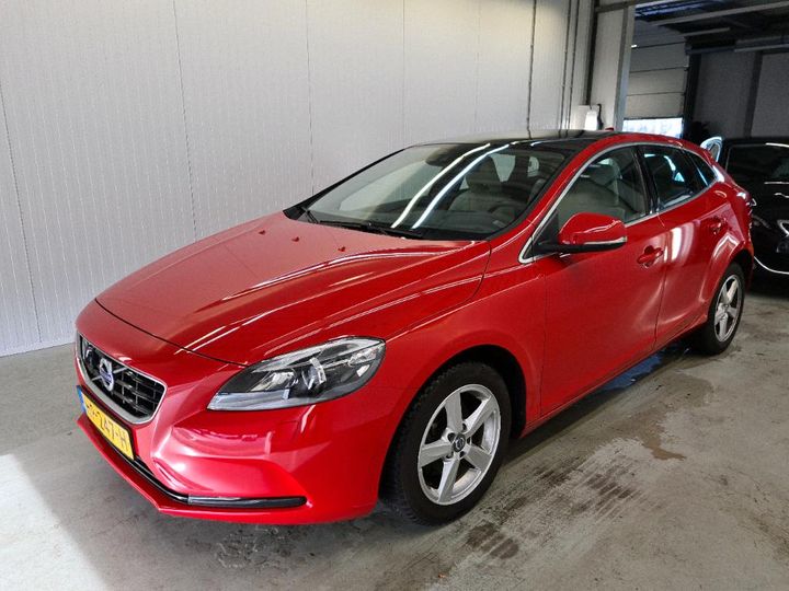 VOLVO V40 2015 yv1mv7431g2317107