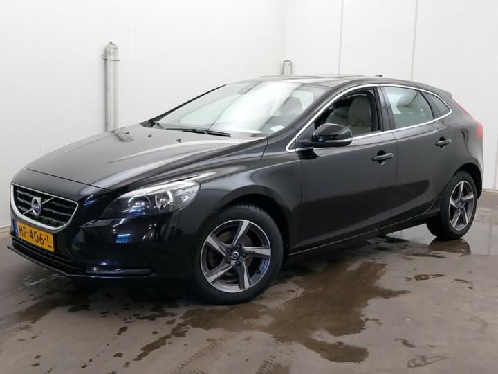 VOLVO V40 2015 yv1mv7431g2317225