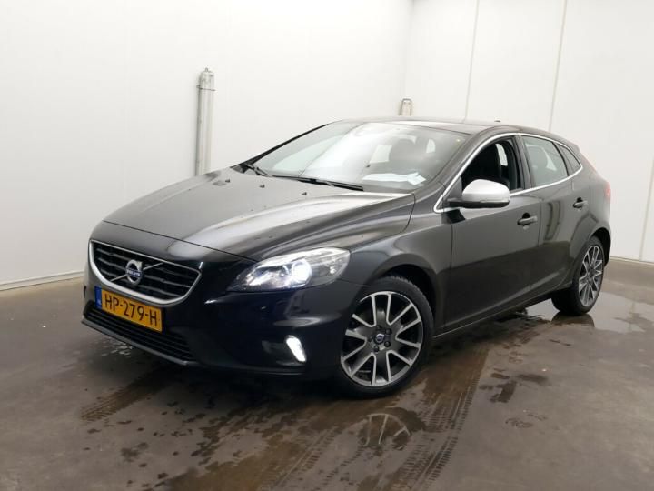 VOLVO V40 2015 yv1mv7431g2317517