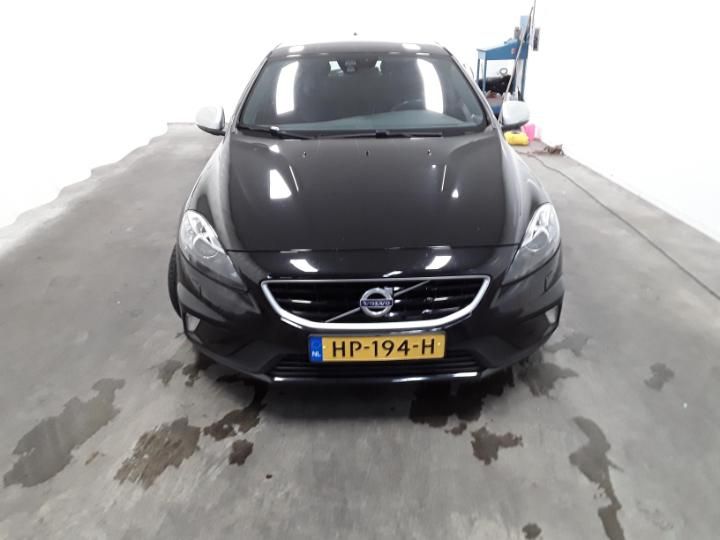 VOLVO V40 2015 yv1mv7431g2317625