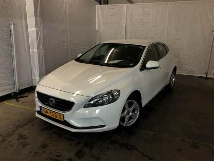 VOLVO V40 2015 yv1mv7431g2317655