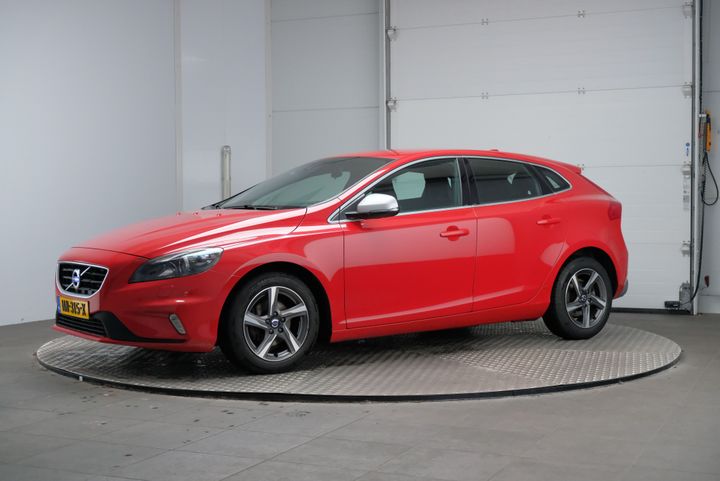 VOLVO V40 2015 yv1mv7431g2317849