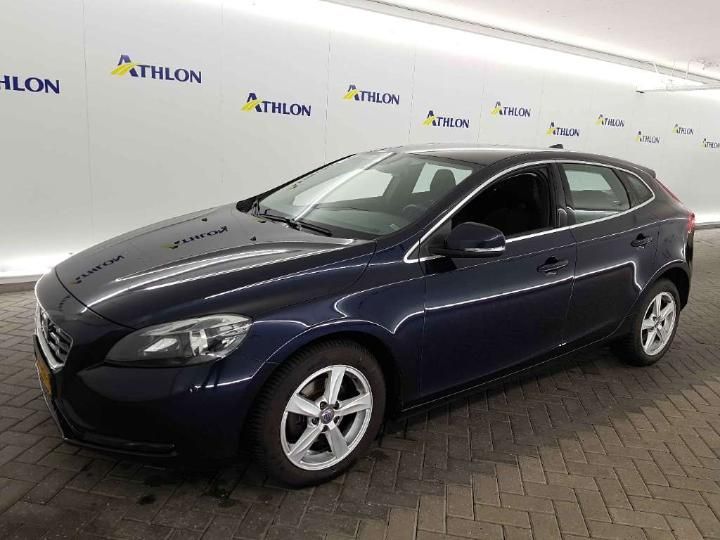 VOLVO V40 2015 yv1mv7431g2318088